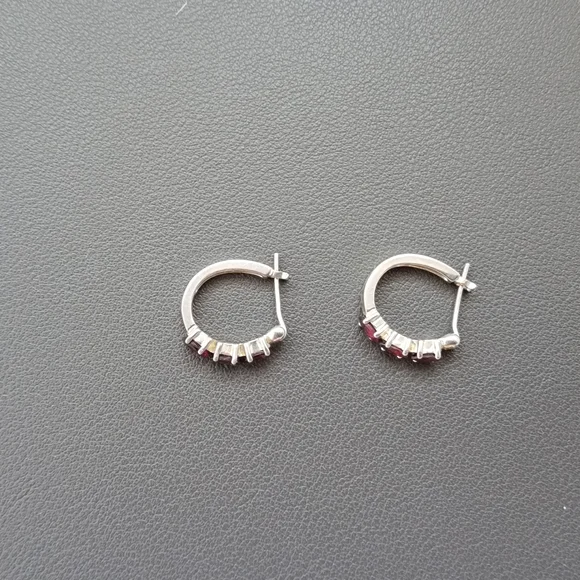 Sterling Silver Garnet Hoop Earrings – Marked 925 NV - Picture 4 of 7